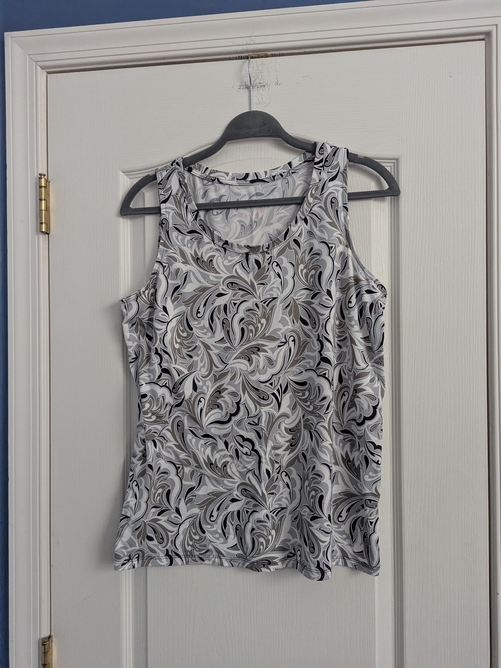 AnyBody Marble-Print Sleeveless Tank Top - Black, Gray, White